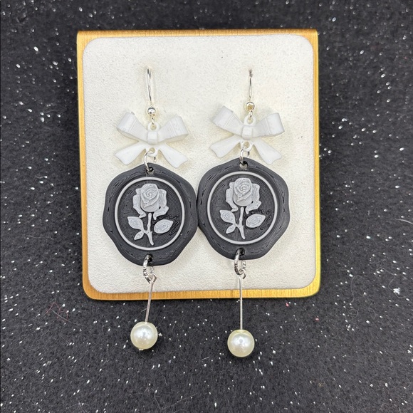 Black & Silver Rose Stamp Earrings with White Bow & Pearl Drop - Picture 5 of 5